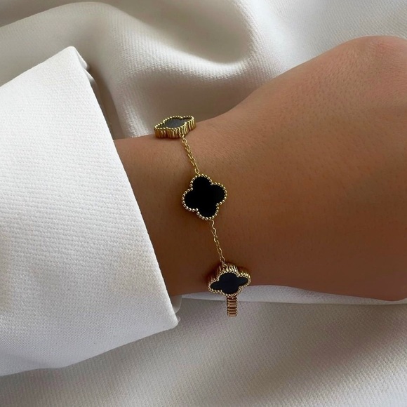 18k gold plated Clover Bracelet - Red - Picture 4 of 8